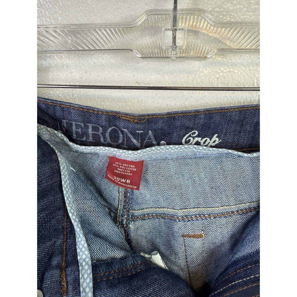 Merona Womens Crop Denim Capri Jeans 20W Blue Dark Wash Rolled Cuff Distressed - Picture 8 of 8